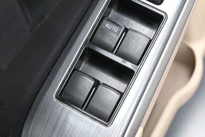 2014 Toyota Camry Hybrid LE