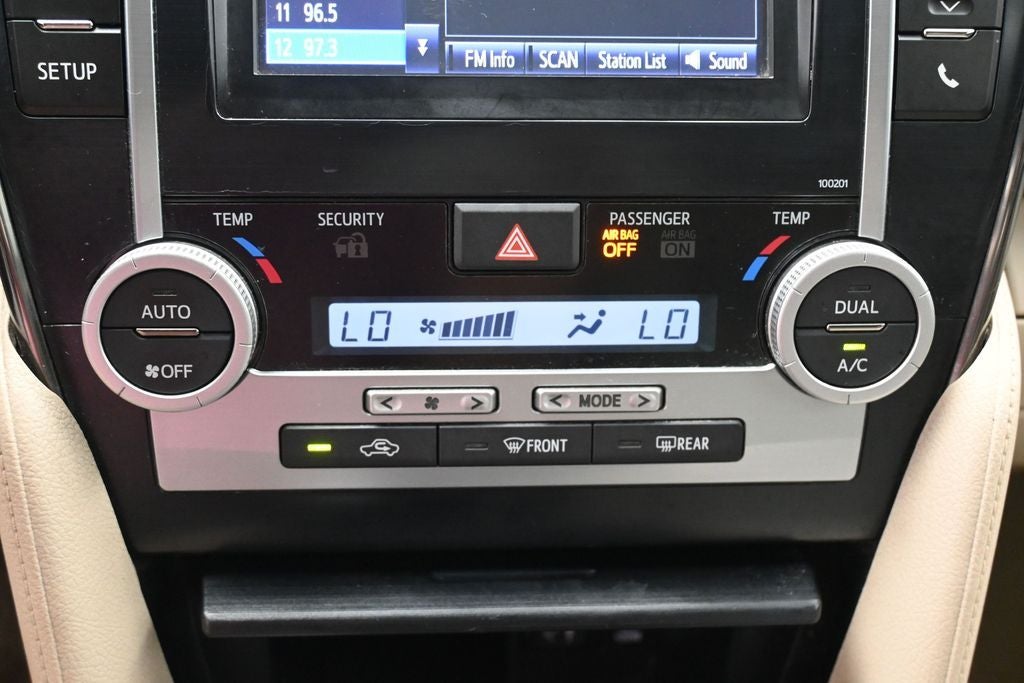 2014 Toyota Camry Hybrid LE