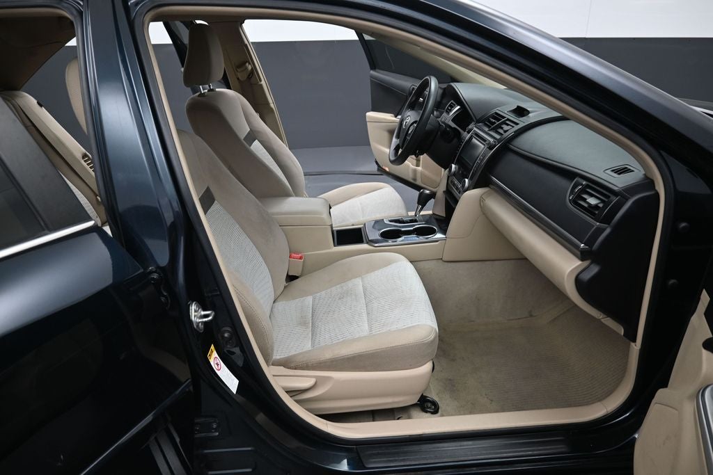 2014 Toyota Camry Hybrid LE