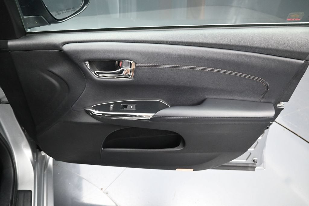 2016 Toyota Avalon XLE