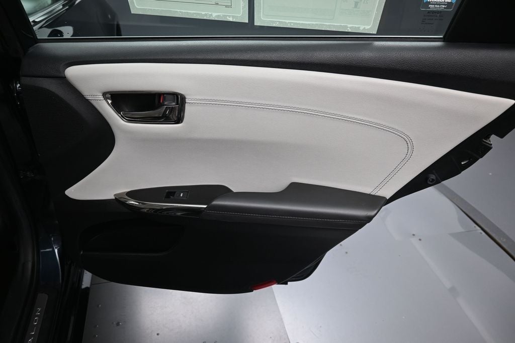 2016 Toyota Avalon Limited