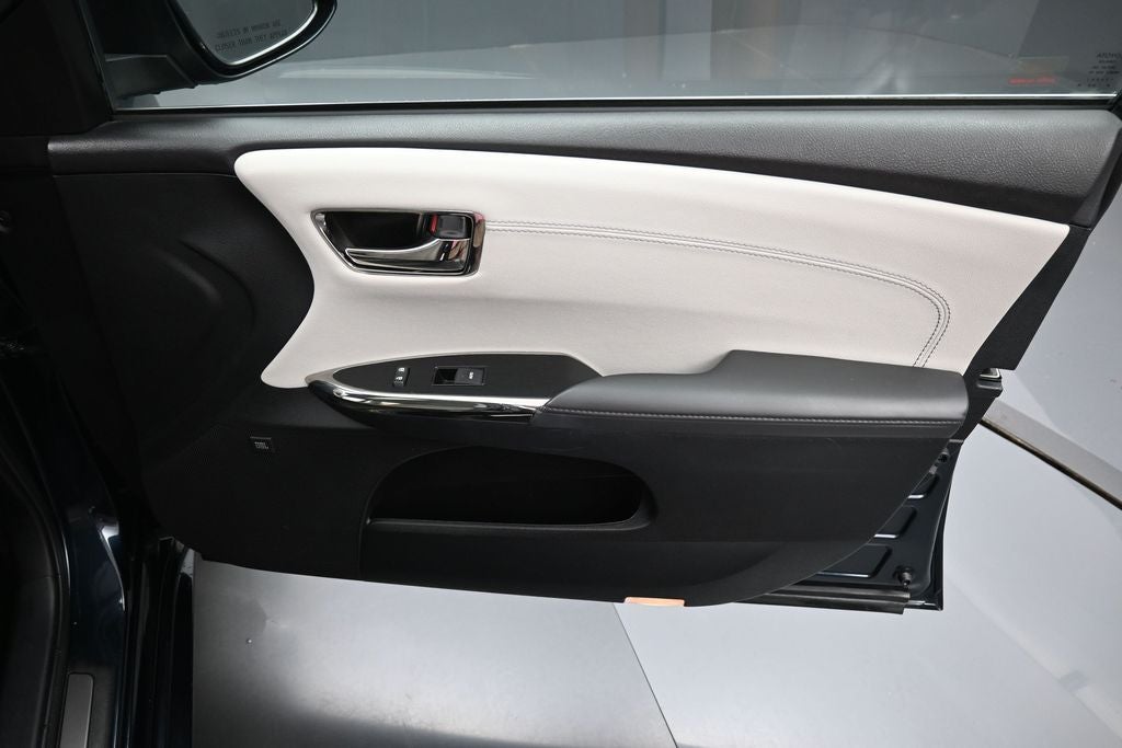 2016 Toyota Avalon Limited