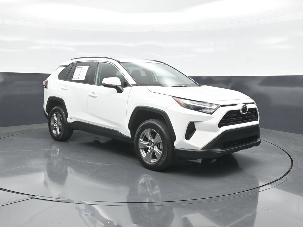 2025 Toyota RAV4 Hybrid XLE