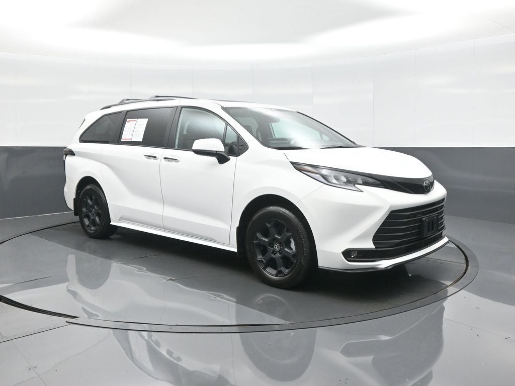 2026 Toyota Sienna Woodland Edition
