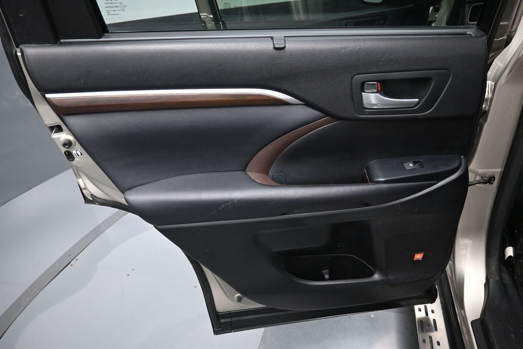 2015 Toyota Highlander Hybrid Limited Platinum