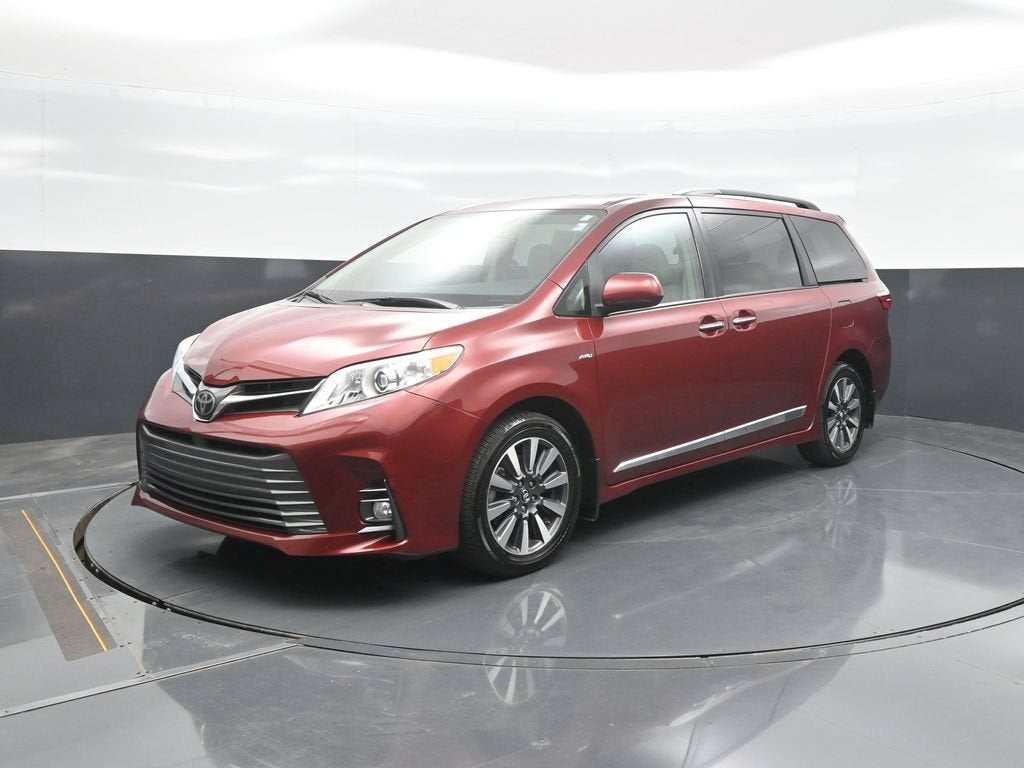 2019 Toyota Sienna XLE 7 Passenger