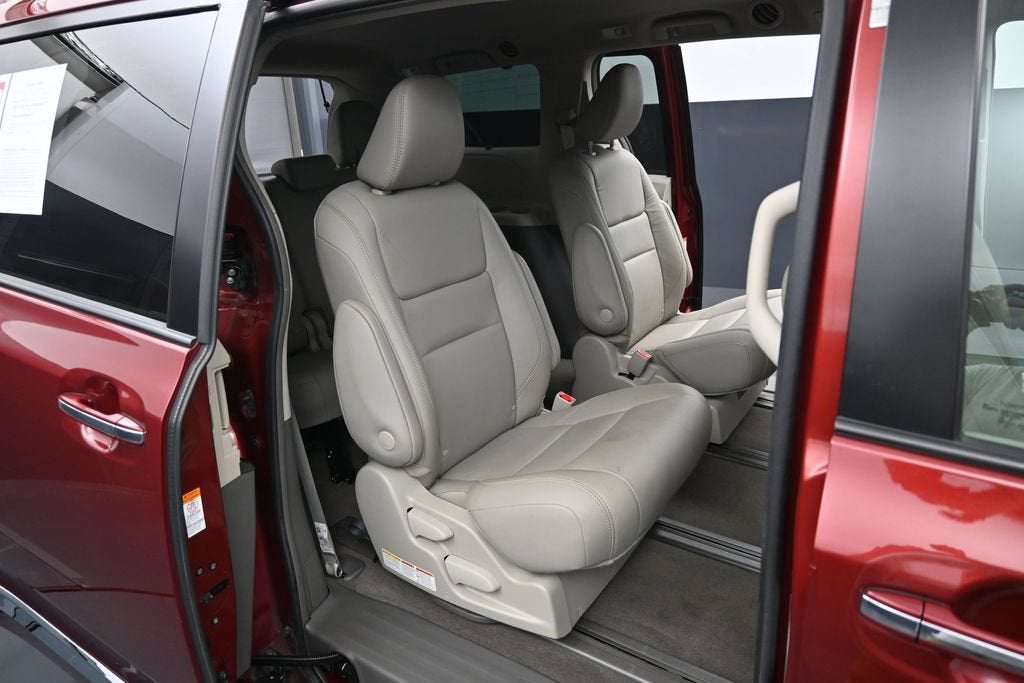 2019 Toyota Sienna XLE 7 Passenger