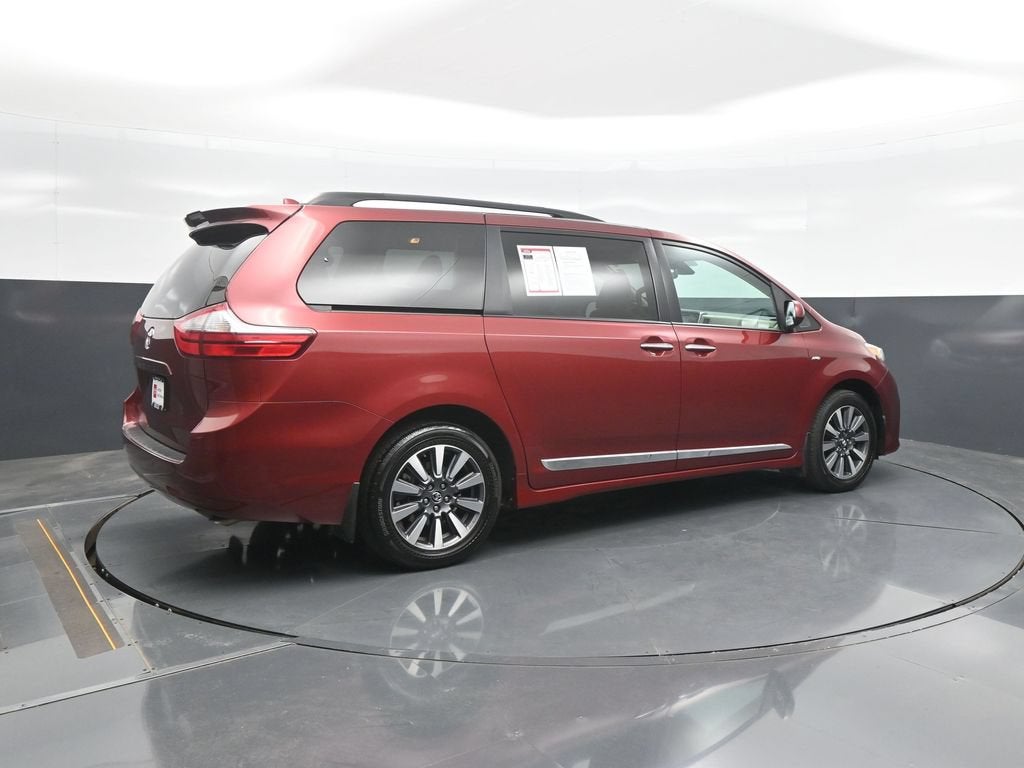 2019 Toyota Sienna XLE 7 Passenger