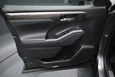 2022 Toyota Highlander Limited