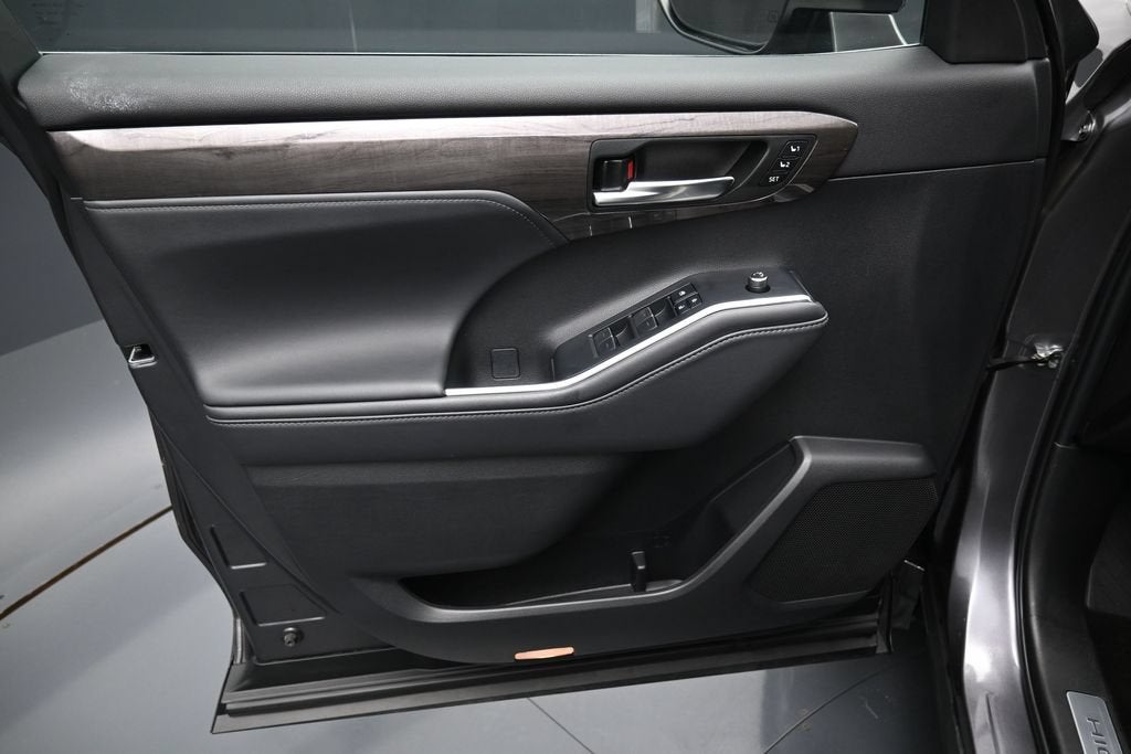 2022 Toyota Highlander Limited