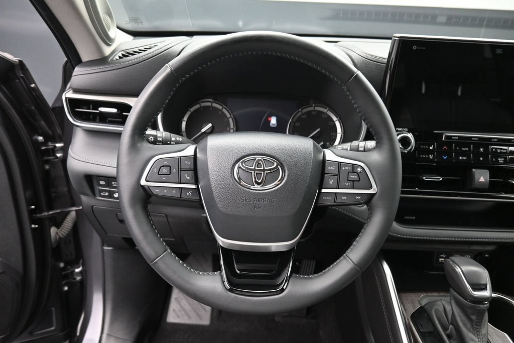2022 Toyota Highlander Limited