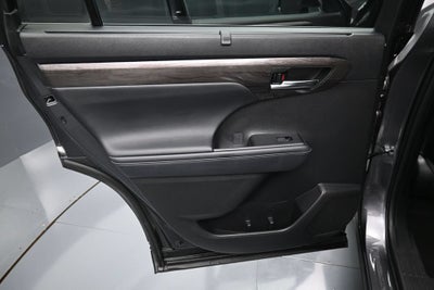 2022 Toyota Highlander Limited