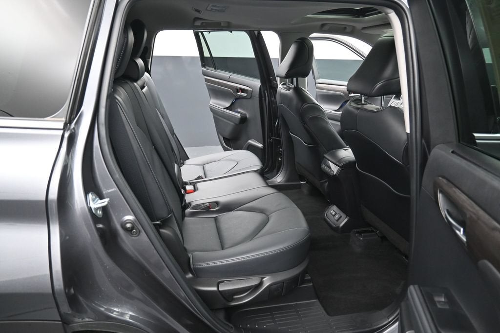 2022 Toyota Highlander Limited
