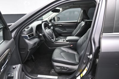 2022 Toyota Highlander Limited