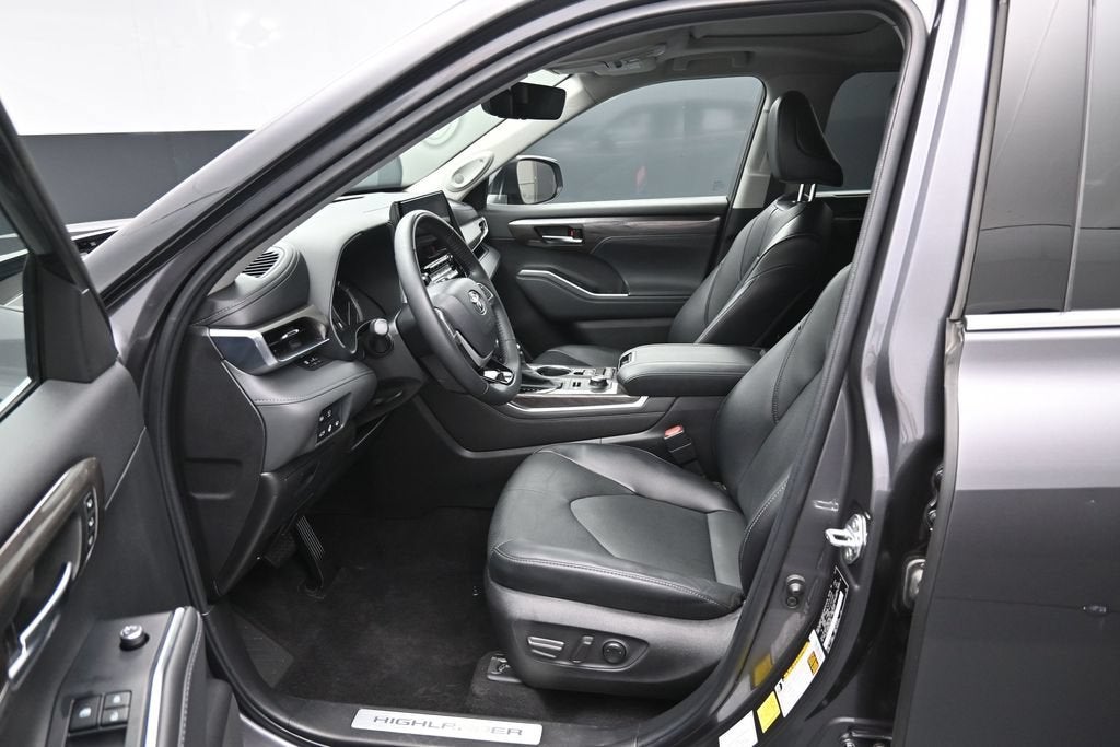 2022 Toyota Highlander Limited