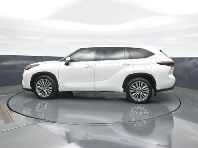 2026 Toyota Highlander Hybrid Platinum