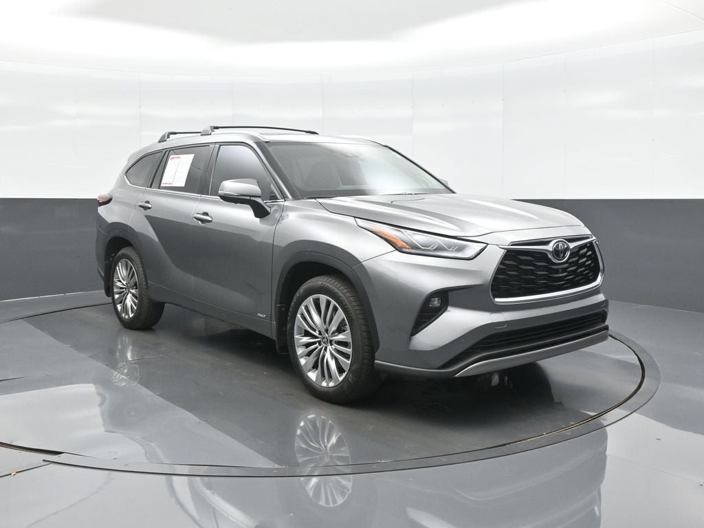 2026 Toyota Highlander Hybrid Platinum