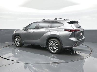 2026 Toyota Highlander Hybrid Platinum
