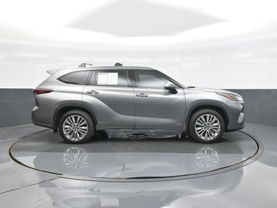 2026 Toyota Highlander Hybrid Platinum