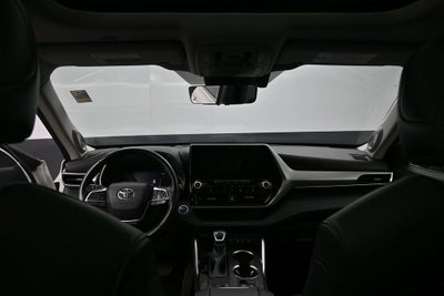 2021 Toyota Highlander Hybrid Platinum