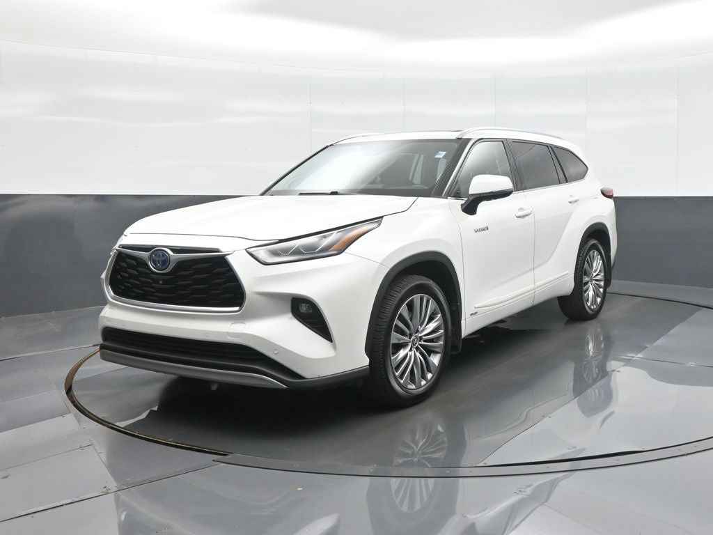 2021 Toyota Highlander Hybrid Platinum