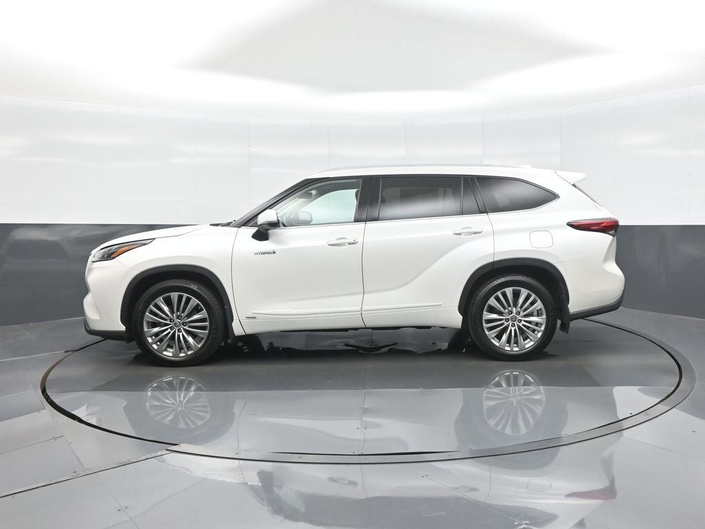 2021 Toyota Highlander Hybrid Platinum
