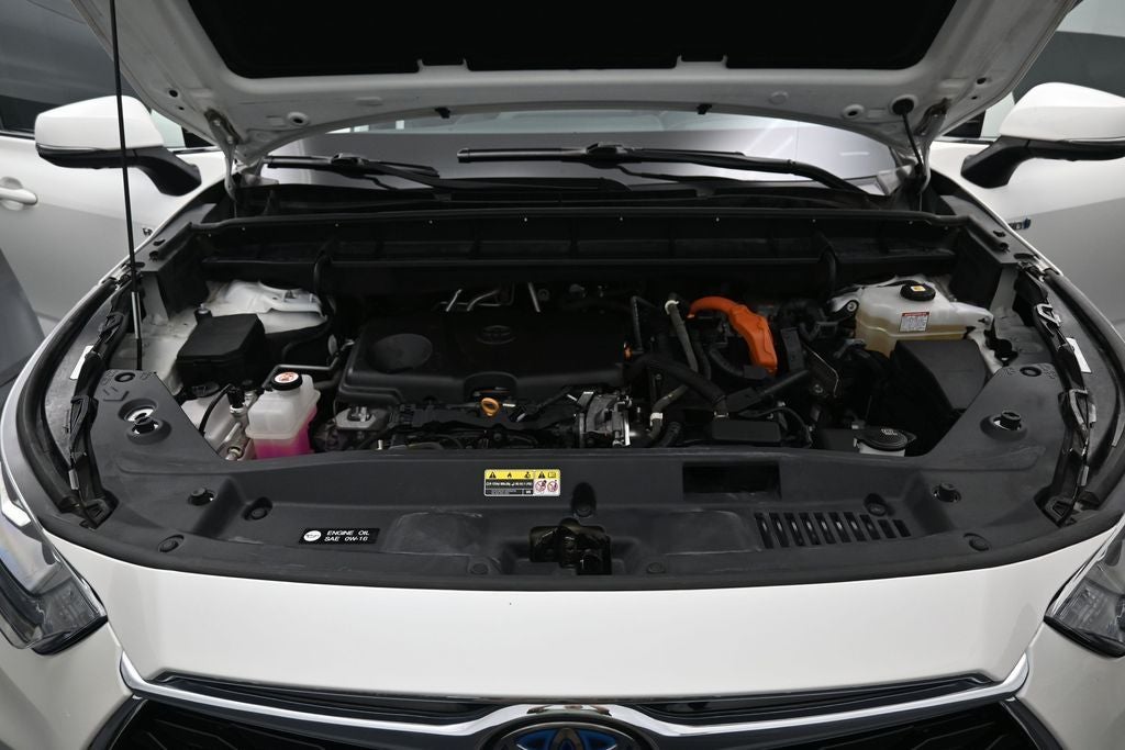 2021 Toyota Highlander Hybrid Platinum