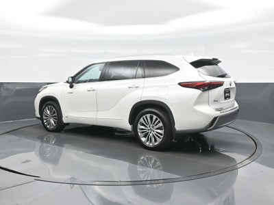 2021 Toyota Highlander Hybrid Platinum