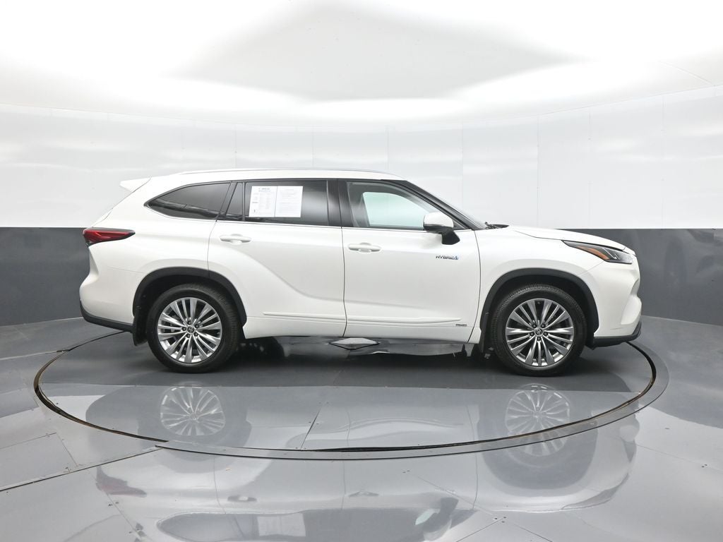 2021 Toyota Highlander Hybrid Platinum