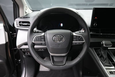 2025 Toyota Sienna XLE 7 Passenger