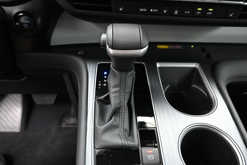 2025 Toyota Sienna XLE 7 Passenger