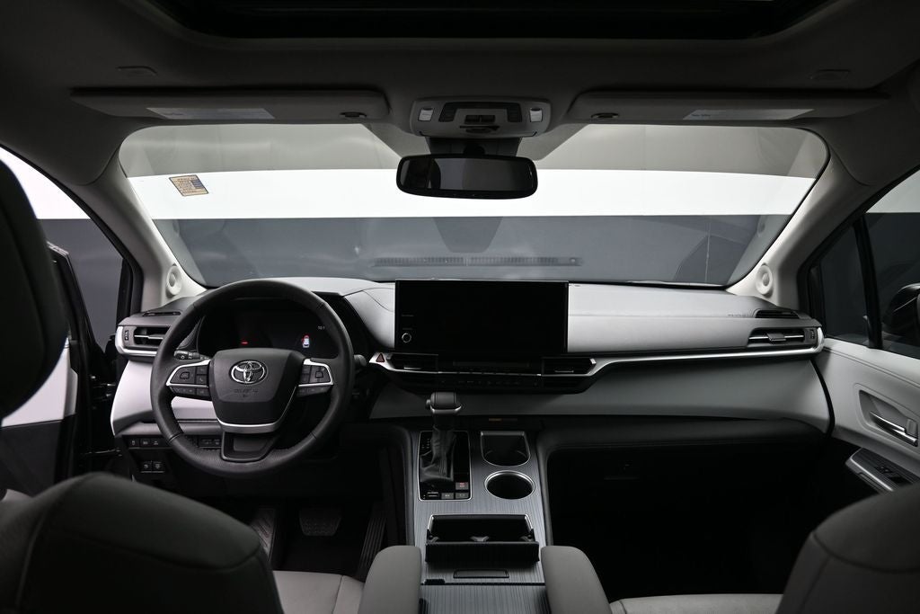 2025 Toyota Sienna XLE 7 Passenger