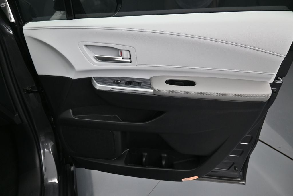 2025 Toyota Sienna XLE 7 Passenger