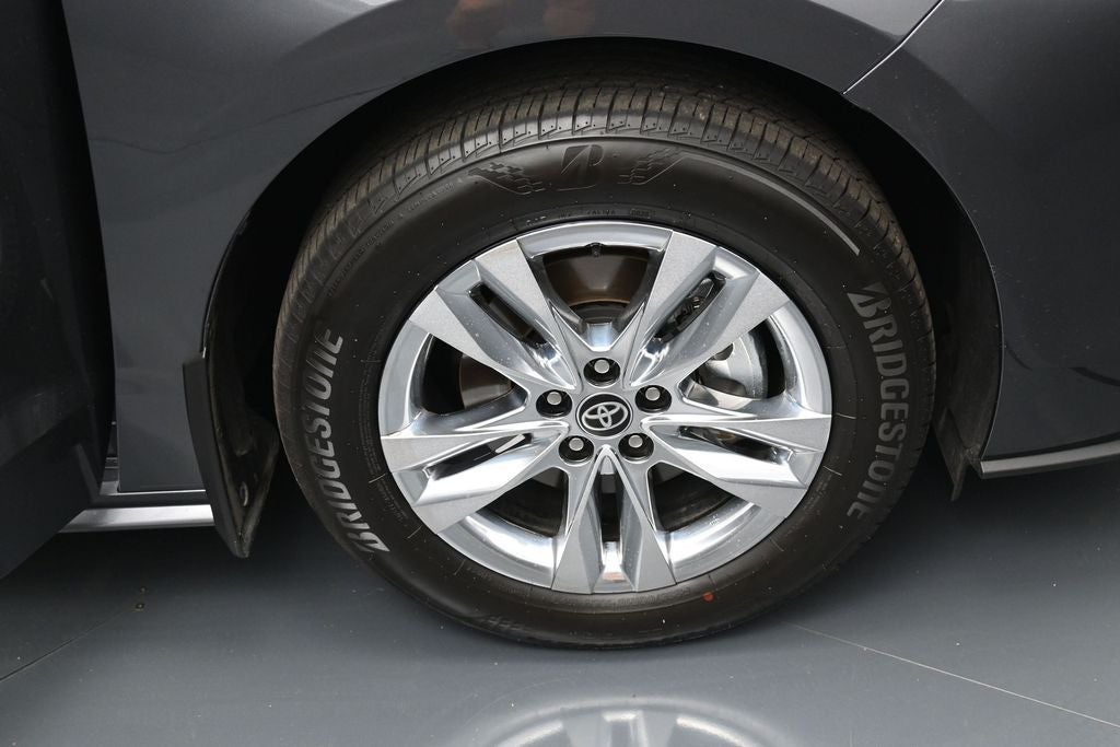 2025 Toyota Sienna XLE 7 Passenger