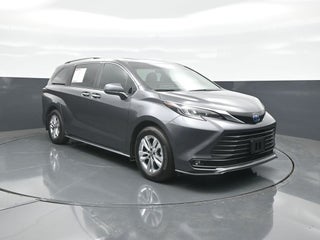 2025 Toyota Sienna XLE 7 Passenger