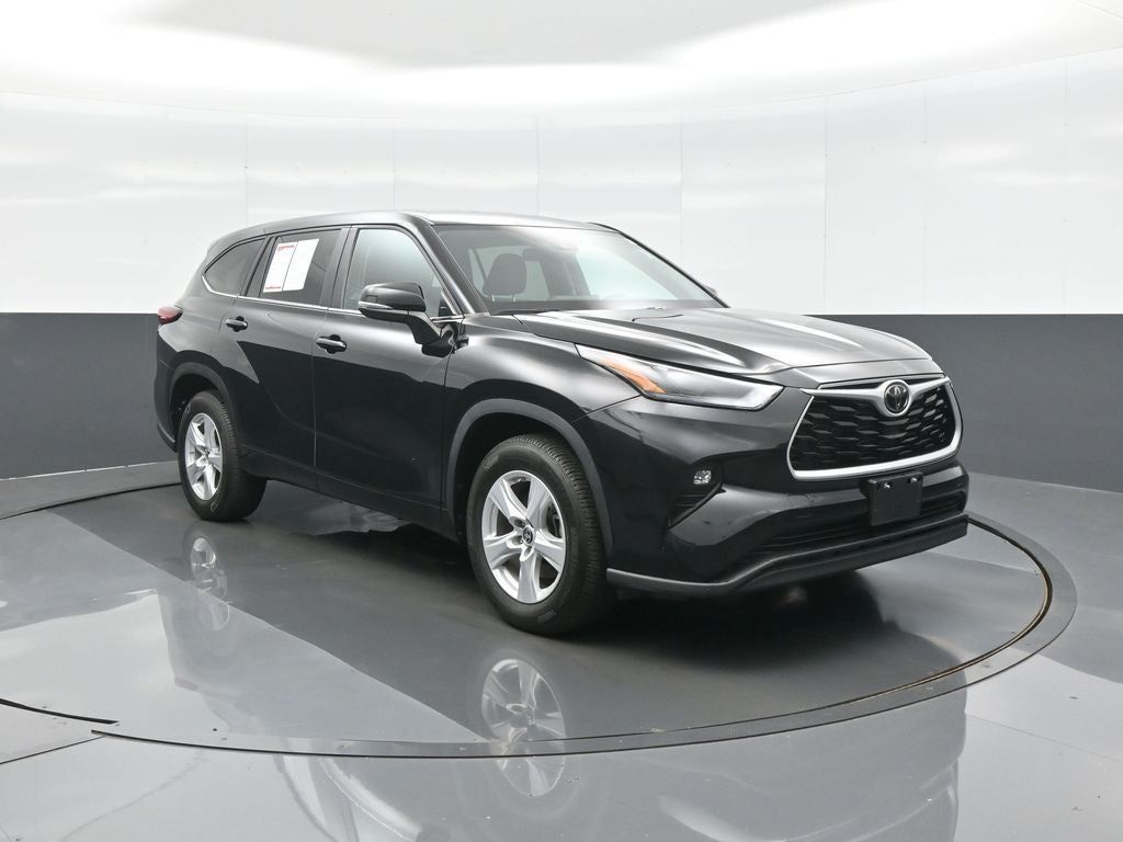 2023 Toyota Highlander LE