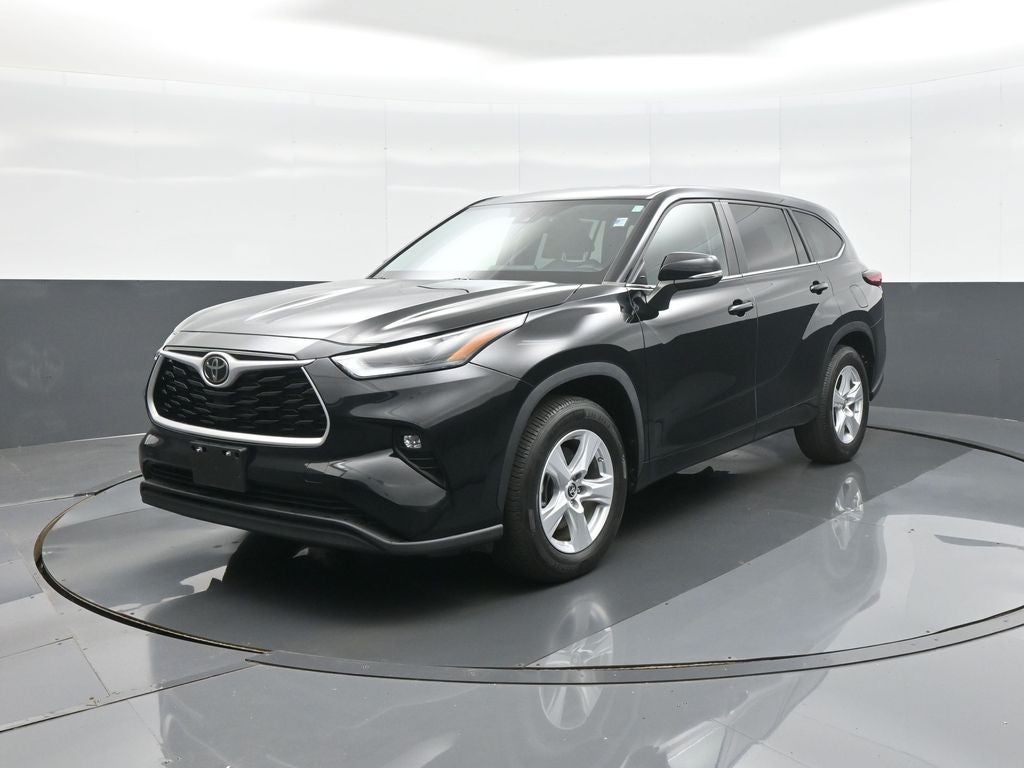 2023 Toyota Highlander LE