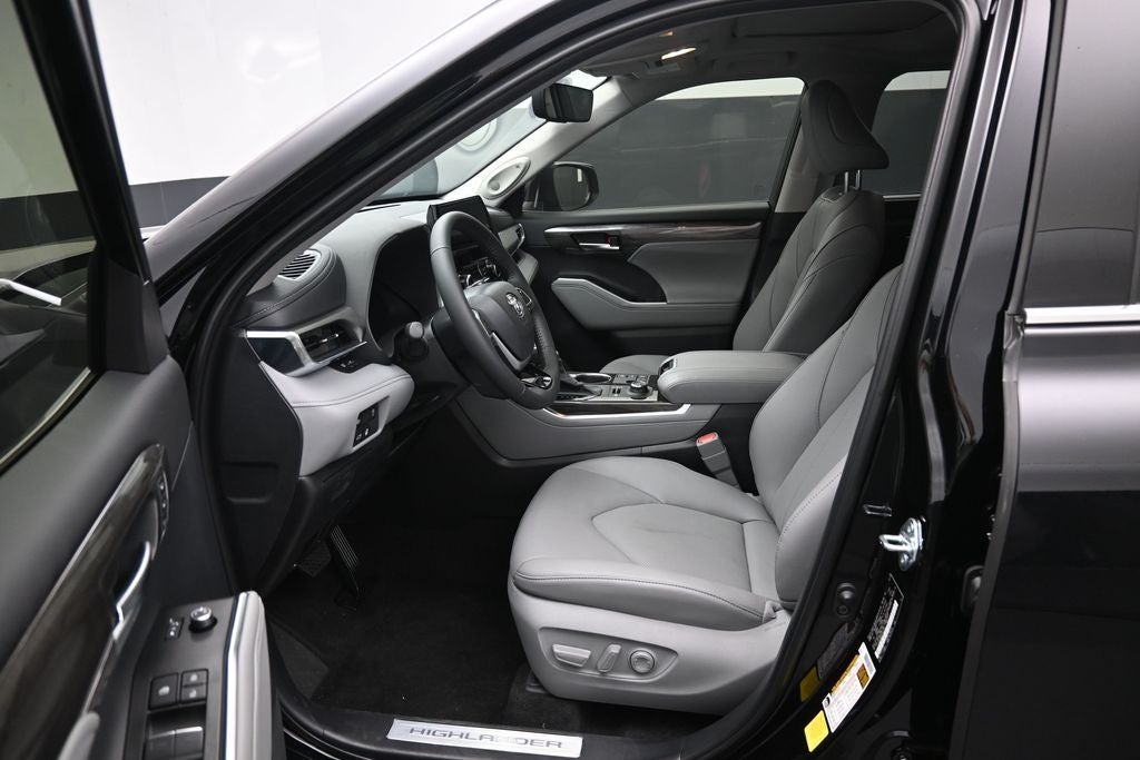 2026 Toyota Highlander Limited