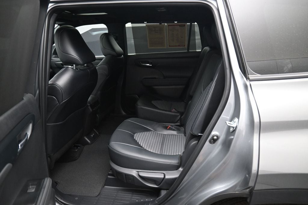 2026 Toyota Highlander XSE