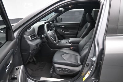 2026 Toyota Highlander XSE