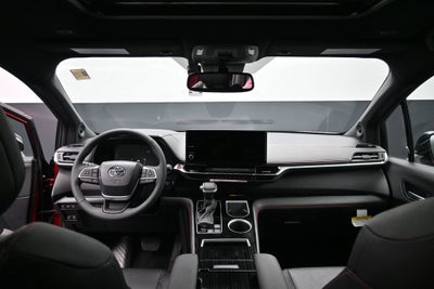 2026 Toyota Sienna XSE 7 Passenger