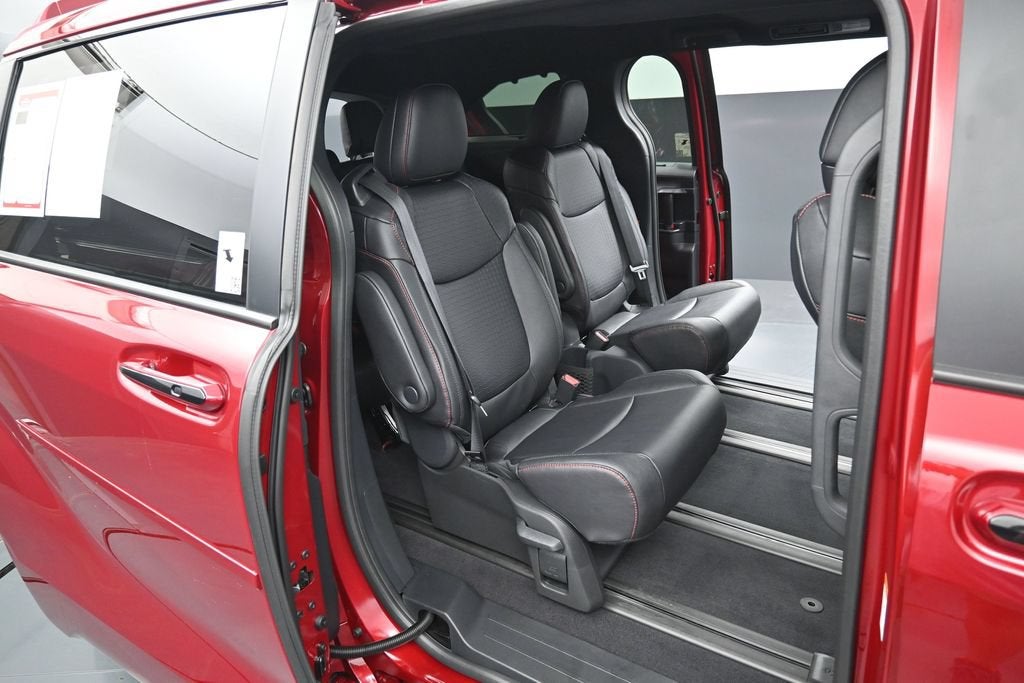 2026 Toyota Sienna XSE 7 Passenger