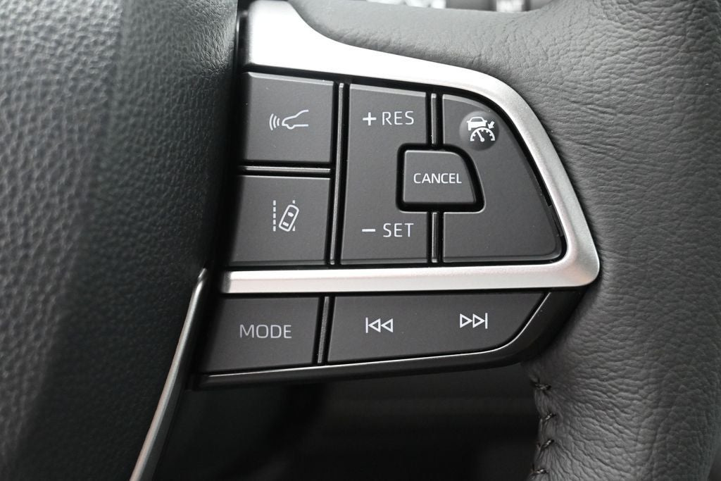 2026 Toyota Sienna XLE 8 Passenger
