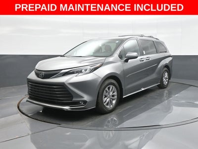 2026 Toyota Sienna XLE 8 Passenger