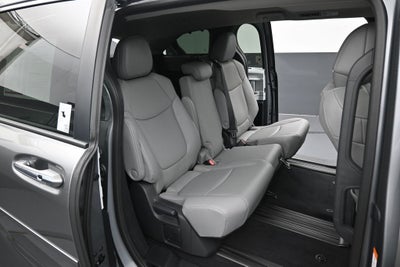 2026 Toyota Sienna XLE 8 Passenger