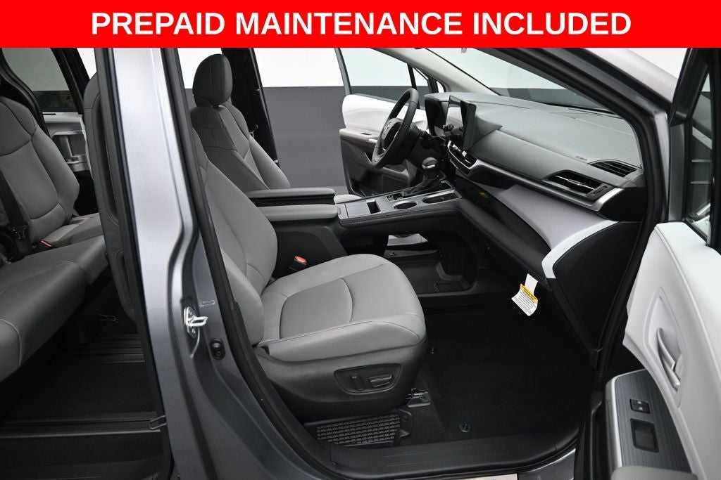 2026 Toyota Sienna XLE 8 Passenger
