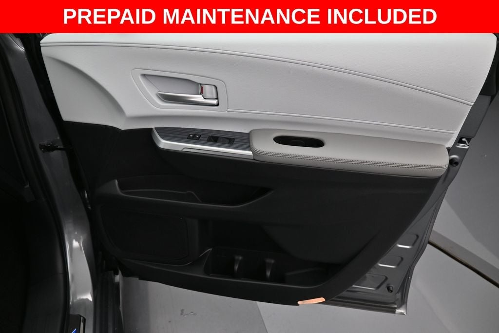 2026 Toyota Sienna XLE 8 Passenger