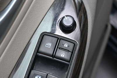 2017 Toyota Sienna XLE 8 Passenger