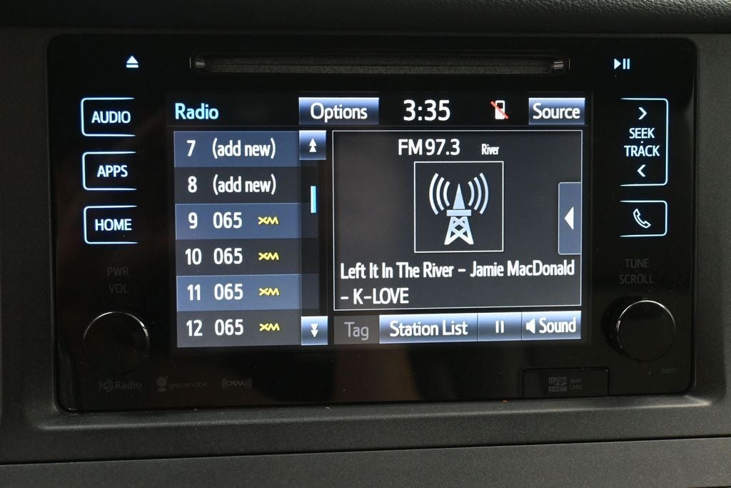 2017 Toyota Sienna XLE 8 Passenger