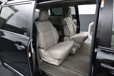 2017 Toyota Sienna XLE 8 Passenger